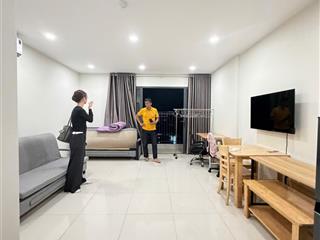 Cần cho thuê căn hộ officetel lavida plus q7.  0909 626 ***
