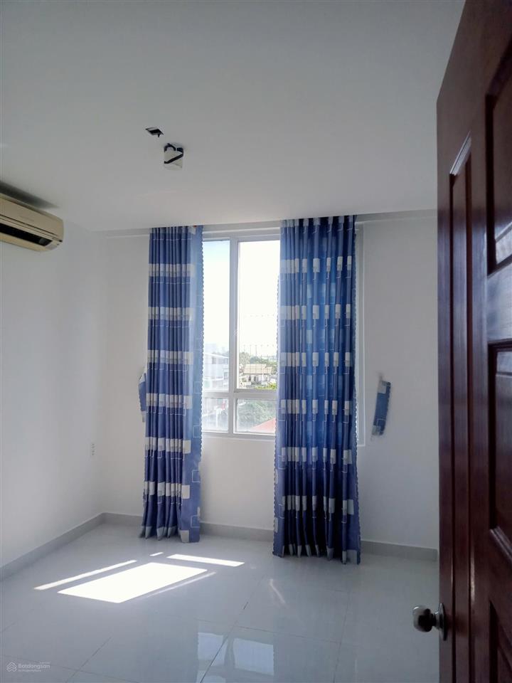Bán căn hộ chung cư bông sao block b.  0909 626 ***
