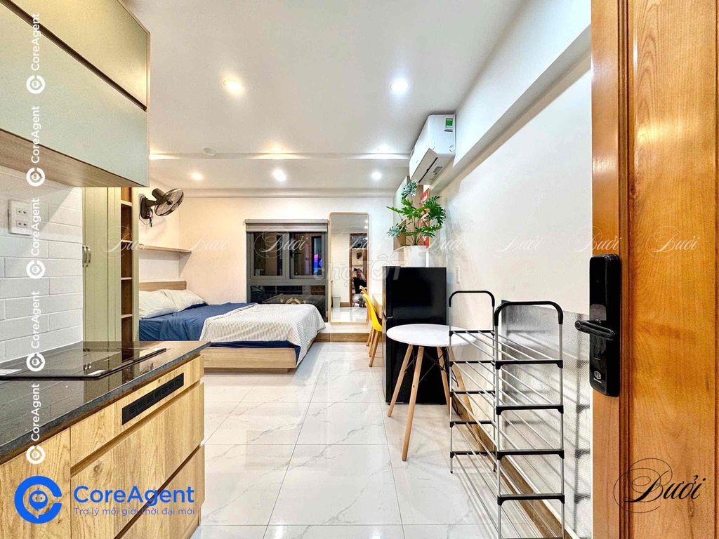 Phòng đẹp ban công full nội thất ngay Dương Quảng Hàm
