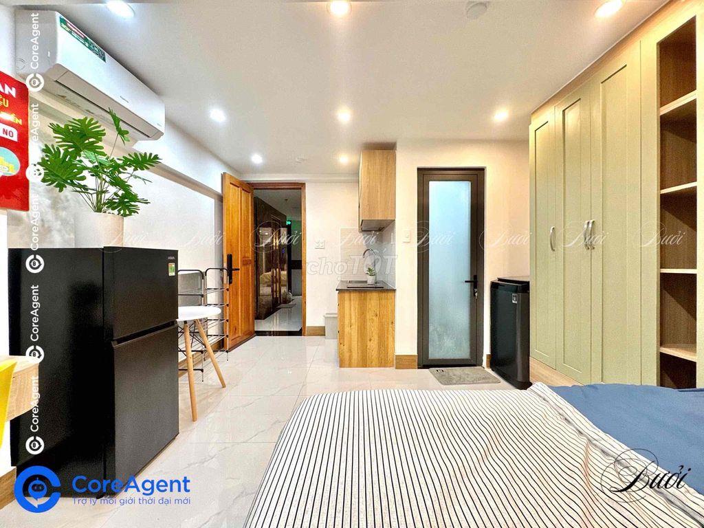 Phòng đẹp ban công full nội thất ngay Dương Quảng Hàm