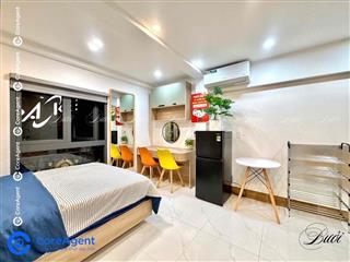 Phòng đẹp ban công full nội thất ngay Dương Quảng Hàm