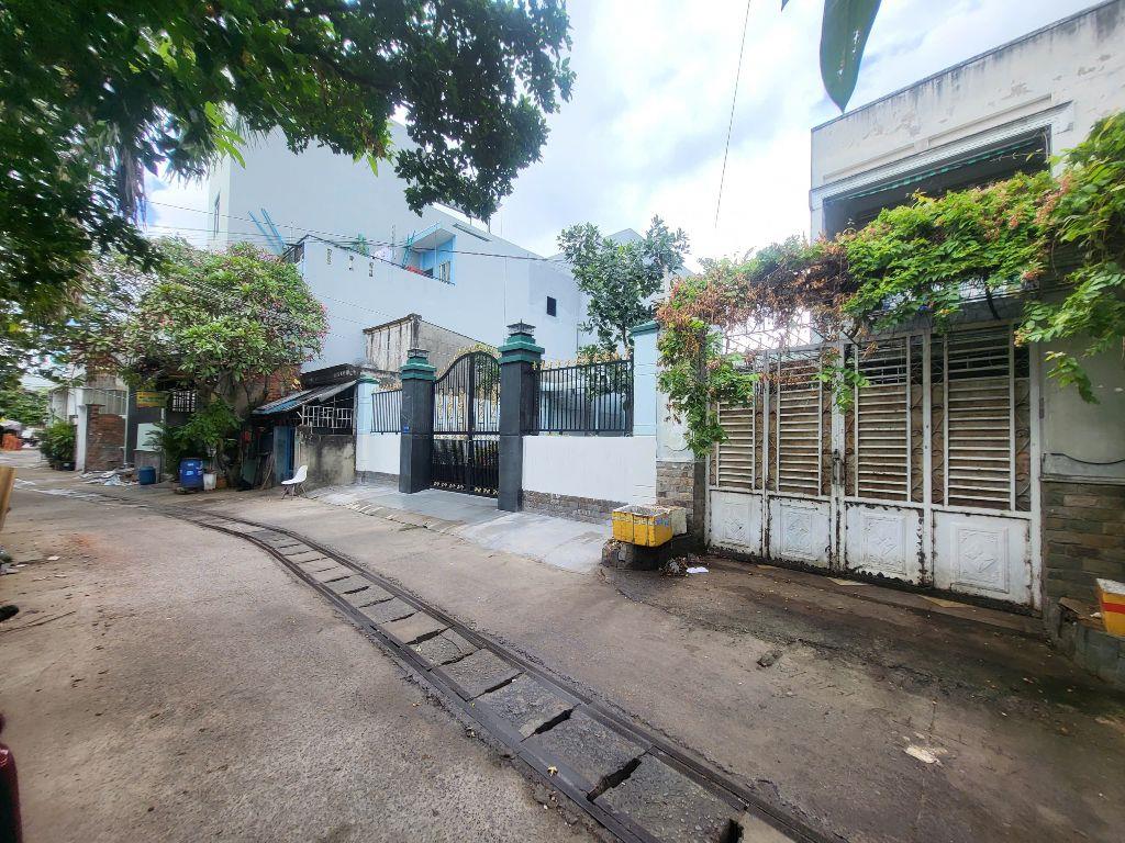 243 m2  mặt tiền đường vành đai 2 Phước Long B Tp Thủ Đức 16.9 tỷ.