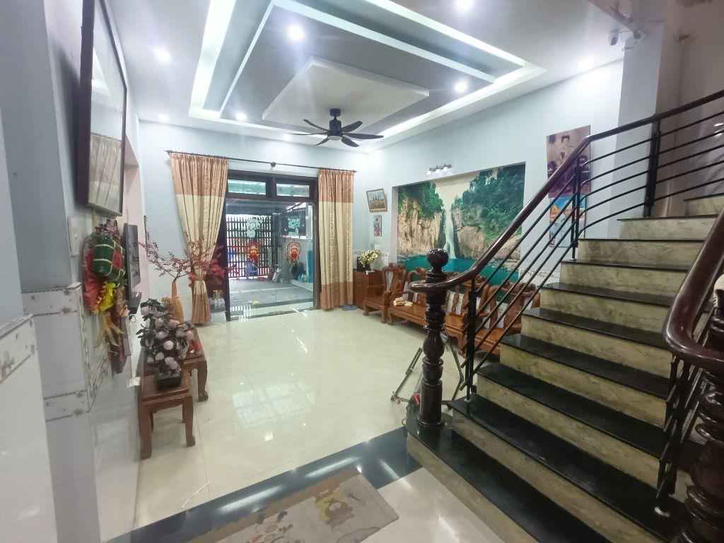 Nhà 1T1L mặt tiền đường 14 Phước Bình ( quận 9 cũ) Tp Thủ Đức.  9.3tỷ.88m2