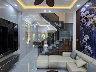 6.9 tỷ nhà 3 lầu đường nguyễn duy trinh tp thủ đức  nhà mới full nội thất cấp.