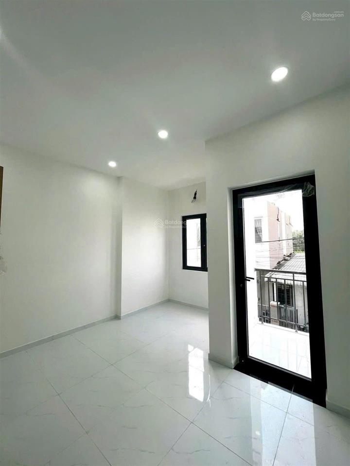 Cc bán nhà mới 1trệt 2lầu, bưng ông thoàn, gần liên phường, phú hữu q9 giá 5.5tỷ tl shr