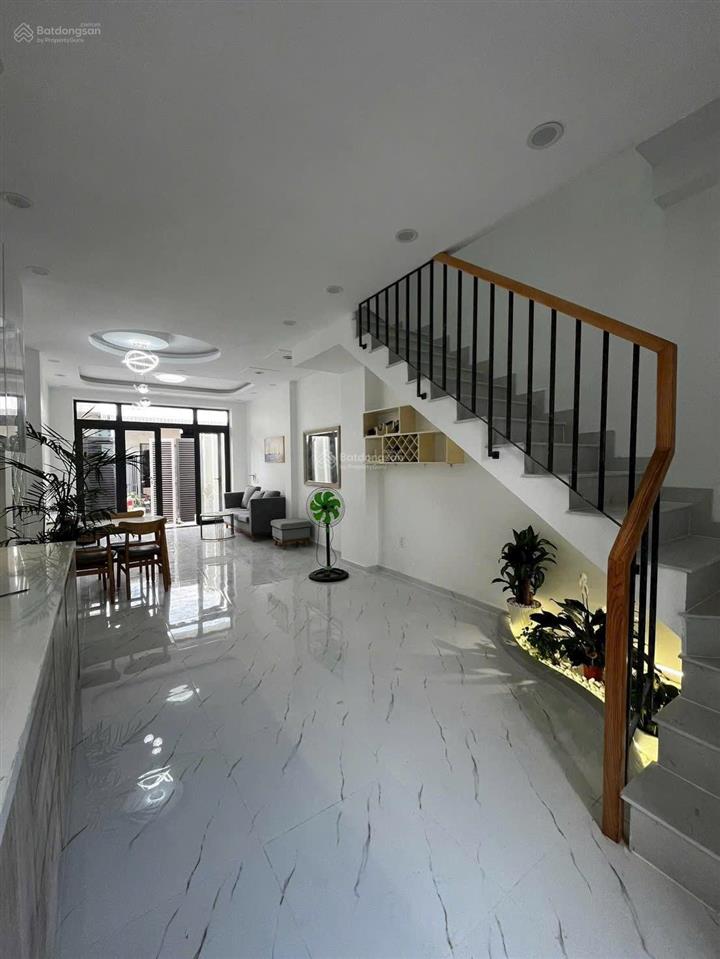 Cc bán nhà mới 1trệt 2lầu, bưng ông thoàn, gần liên phường, phú hữu q9 giá 5.5tỷ tl shr