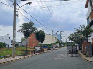 Bán nhanh trước tết lô đẹp p long phước. q9  dt 52m2 giá 2.140 tỷ còn bớt shr đường 10m thông