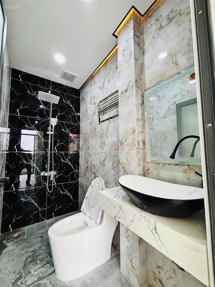 Cc bán nhà mới 1trệt 1lửng 2lầu 1tum, hẻm 160 đường 1, p.long trường q9  giá 5.860tỷ tl