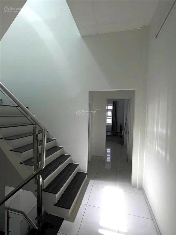 Nhà 1trệt 2lầu, đường 6 nguyễn duy trinh, p. long trường q9 giá 5.2tỷ tl  dt 51m2 sàn 108m2