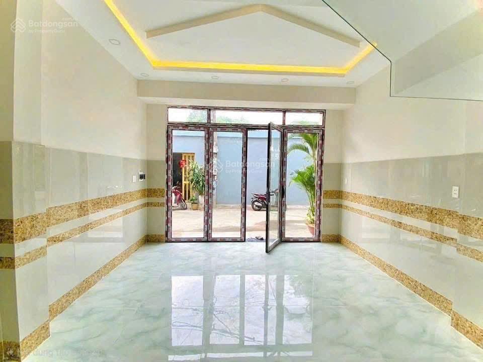 Nhà mới 1trệt 3lầu 1tum, hẻm đường lã xuân oai, p.long trường q9 giá 6.3tỷ tl  dtich 50 sàn 200m2