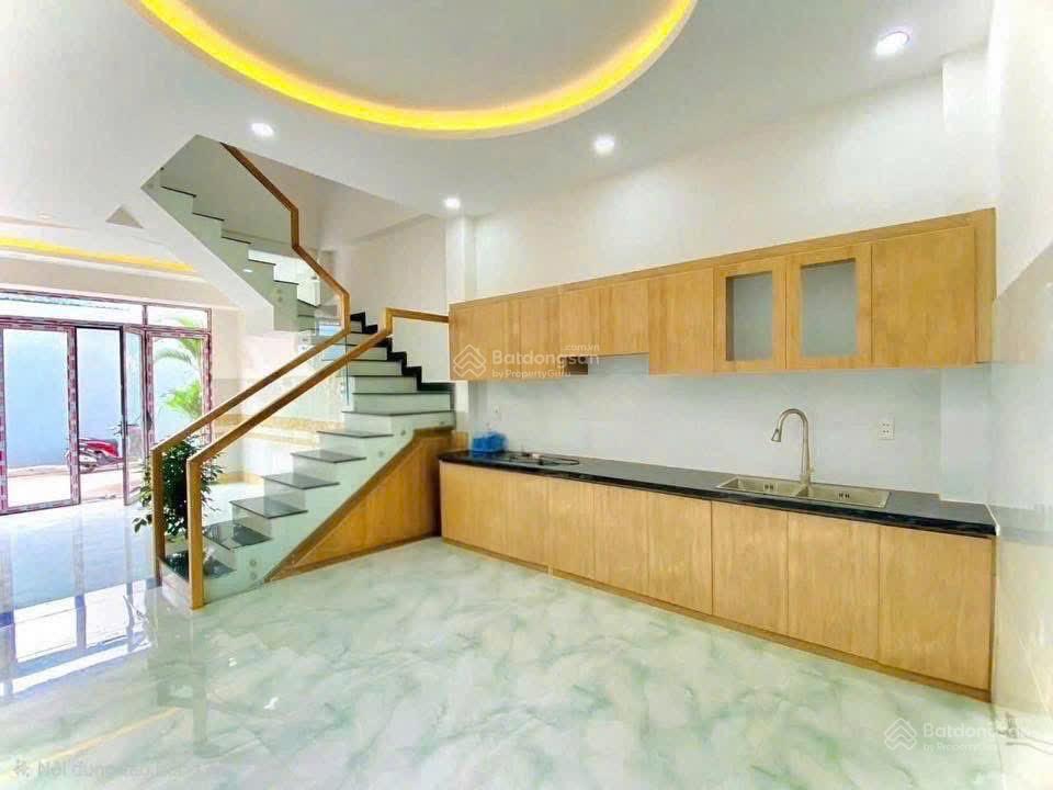 Nhà mới 1trệt 3lầu 1tum, hẻm đường lã xuân oai, p.long trường q9 giá 6.3tỷ tl  dtich 50 sàn 200m2