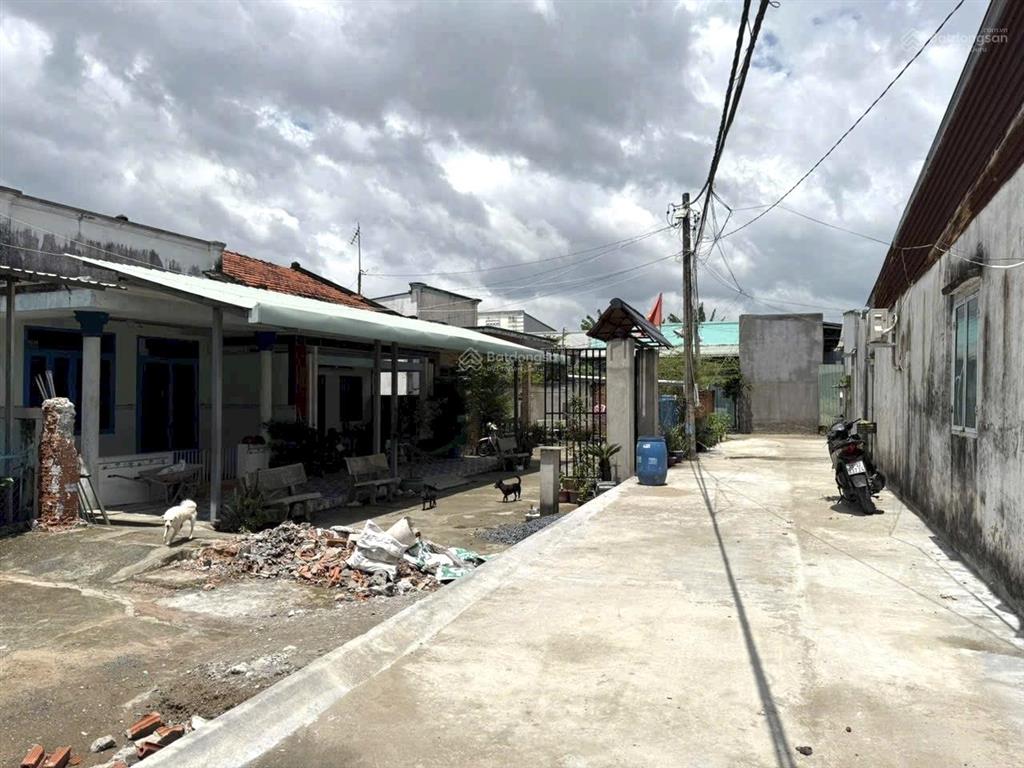 Cc bán nhanh trước tết lô đất đường số lò lu, q9. đang mở rộng 30m dt 59.2m2, giá 3.2 tỷ shr