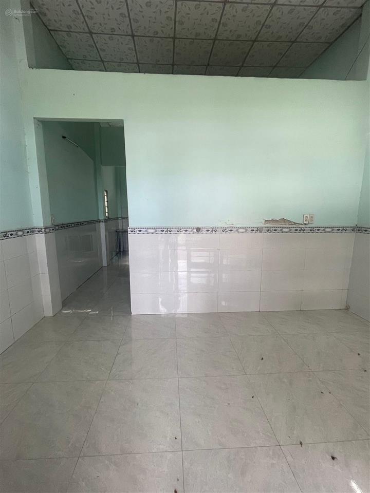 Cho thuê nhà nguyên căn có sân rộng mt hẻm vừa ở vừa kinh doanh nhỏ ngay kđt đông tăng long q9