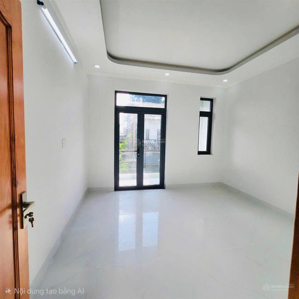Bán nhà mới 1trệt 2lầu, hẻm 1sẹc đường lò lu q9
giá 6.6tỷ tl dtich 61m2, sàn 142m2 hoàn công đủ