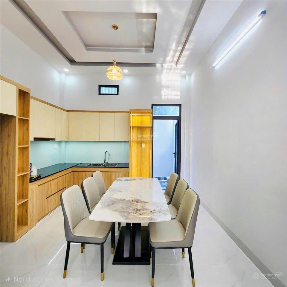 Bán nhà mới 1trệt 2lầu, hẻm 1sẹc đường lò lu q9
giá 6.6tỷ tl dtich 61m2, sàn 142m2 hoàn công đủ