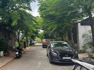 Hạ gấp 600 triệu bán nhanh 4 tỷ còn 3.4 tỷ. lô đất cạnh vinhomes grand park. dt 60m2. sổ hồng riêng