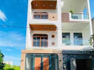 Giá hời nam khang  hạ 650triệu  đặc biệt có 1pn trệt. nhà 1trệt 2lầu sân thượng, shr