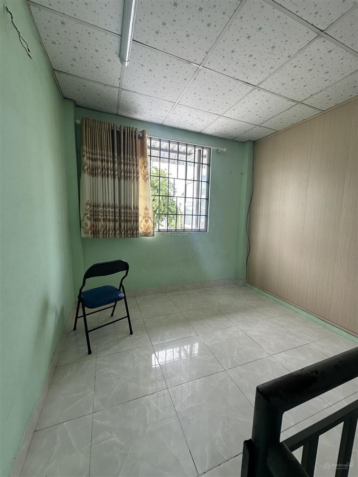 Cho thuê nhà 1 trệt 1 lầu đường số lò lu q9  dtsd 80m2 có 1 phòng ngủ dưới  gồm 3pn giá 7triệu