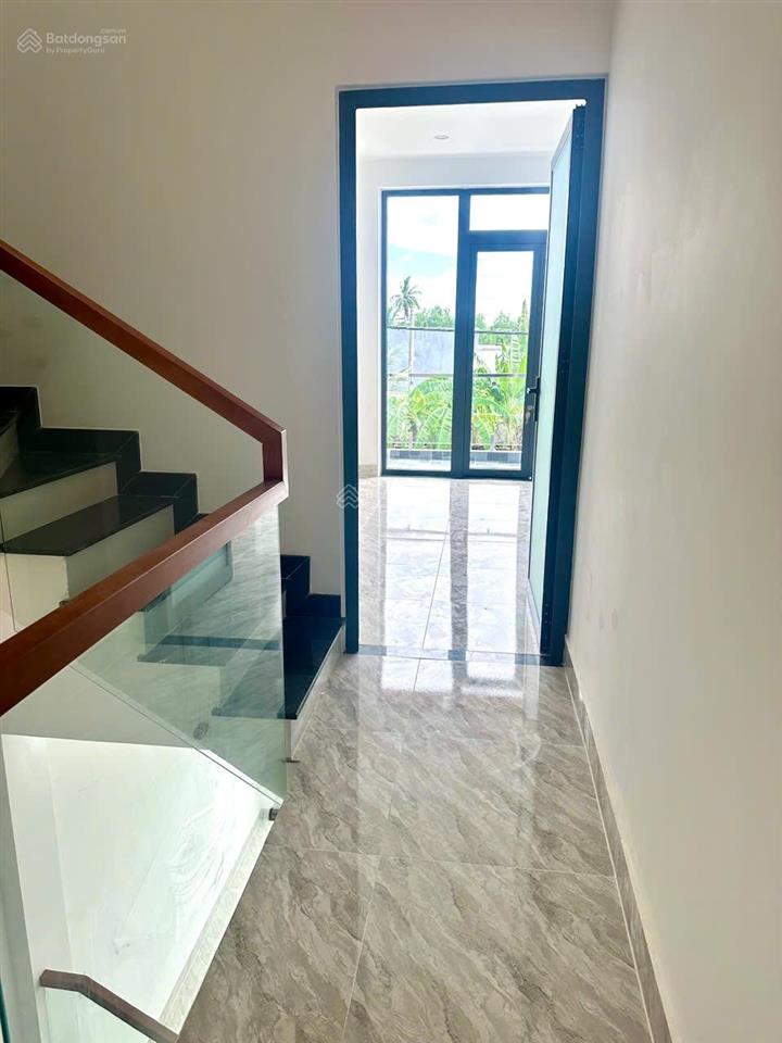 Cho thuê nhà 1 trệt 2 lầu + tum gần chợ long phước. q9  gần đại học luật. cách vinhomes 4km