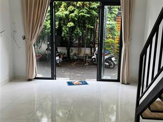 Cho thuê nhà nguyên căn hẻm 45 trường lưu phường long trường giá thuê 4,2 triệu