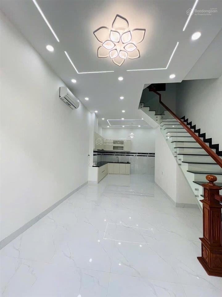 Hạ gấp từ 5 tỷ = còn 4.850 tỷ nhà mới 1 trệt 2 lầu, hẻm đường nguyễn xiển, q9, hoàn công đủ
