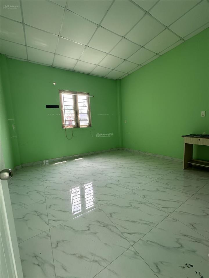 Cho thuê nhà 1 trệt 2 lầu đường trường lưu , long trường quận 9  gồm  3pn , 3wc . giá chỉ 7triệu