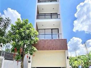 Cc bán nhà 1 trệt 3 lầu + 2 sân thượng tín hưng revierside đường số 1. long trường q9
sàn 180m2