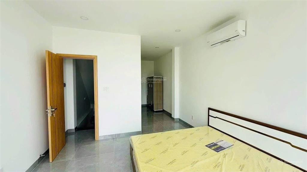 Cc bán nhà 1 trệt 3 lầu + 2 sân thượng tín hưng revierside đường số 1. long trường q9
sàn 180m2
