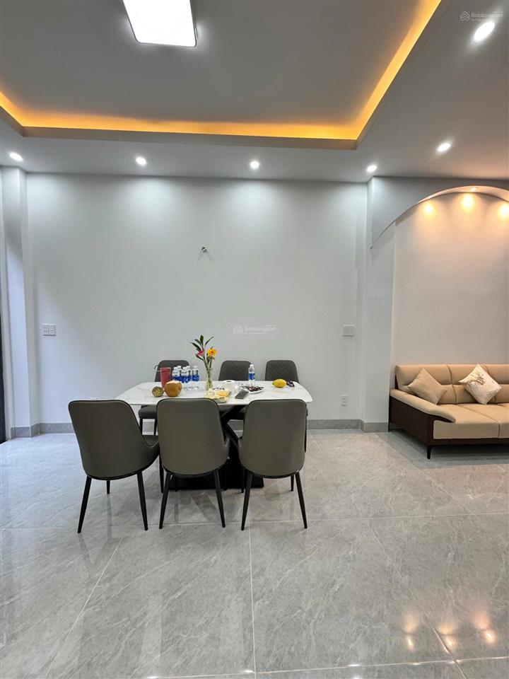 Bán nhà đẹp vị trí đắc địa lò lu, nguyễn xiển nhà 1 trệt 2 lầu 1 tum + sân thượng