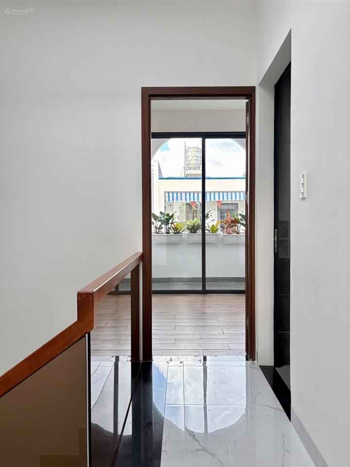 Bán nhà mới 1 trệt 2 lầu, hẻm 47 trường lưu, long trường q9, giá 4,99 tỷ  hoàn công đủ