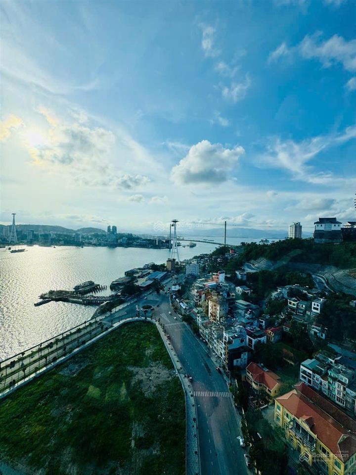 Chính chủ căn hộ 2 phòng ngủ 1 vệ sinh view biển giá cực tốt, xem nhà ngay alo 0966 105 ***
