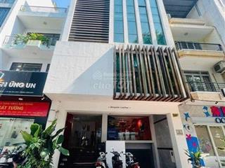 Cho thuê nhà mặt tiền đường hoa đào quận phú nhuận .