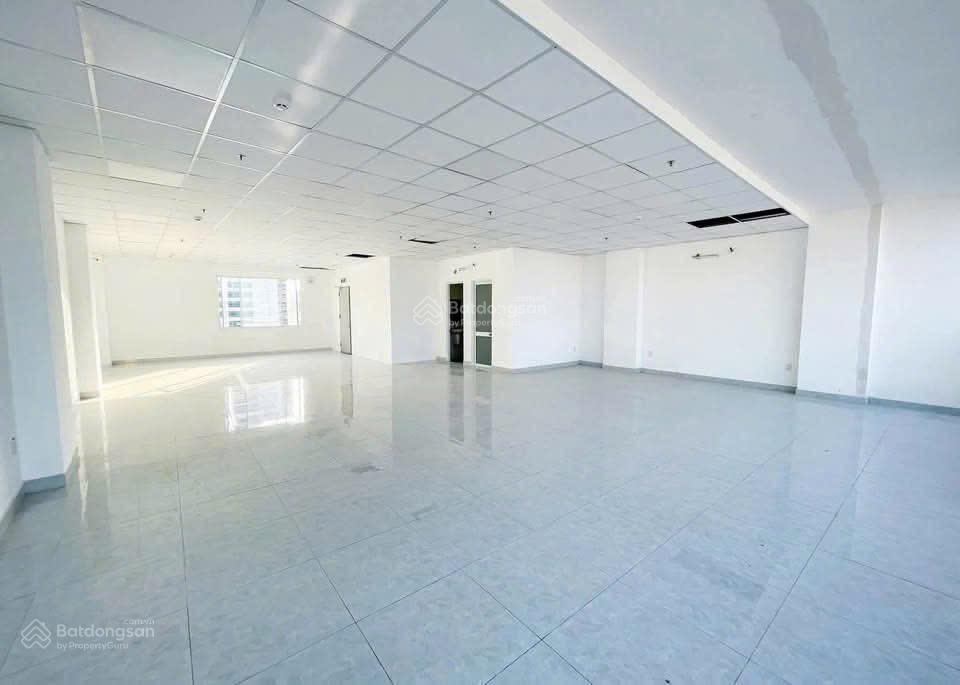 Cho thuê sàn văn phòng mặt tiền đường tô hiến thành quận 10