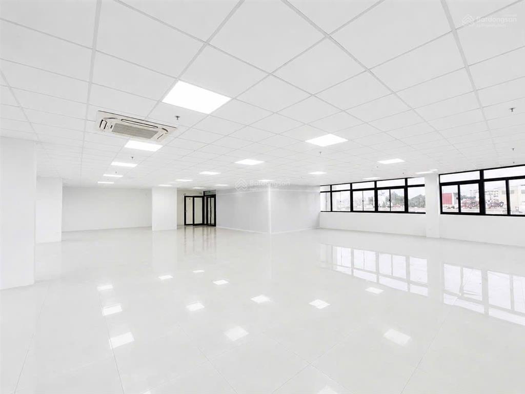 Cho thuê tòa nhà mặt tiền cách mạng tháng tám, quận 3