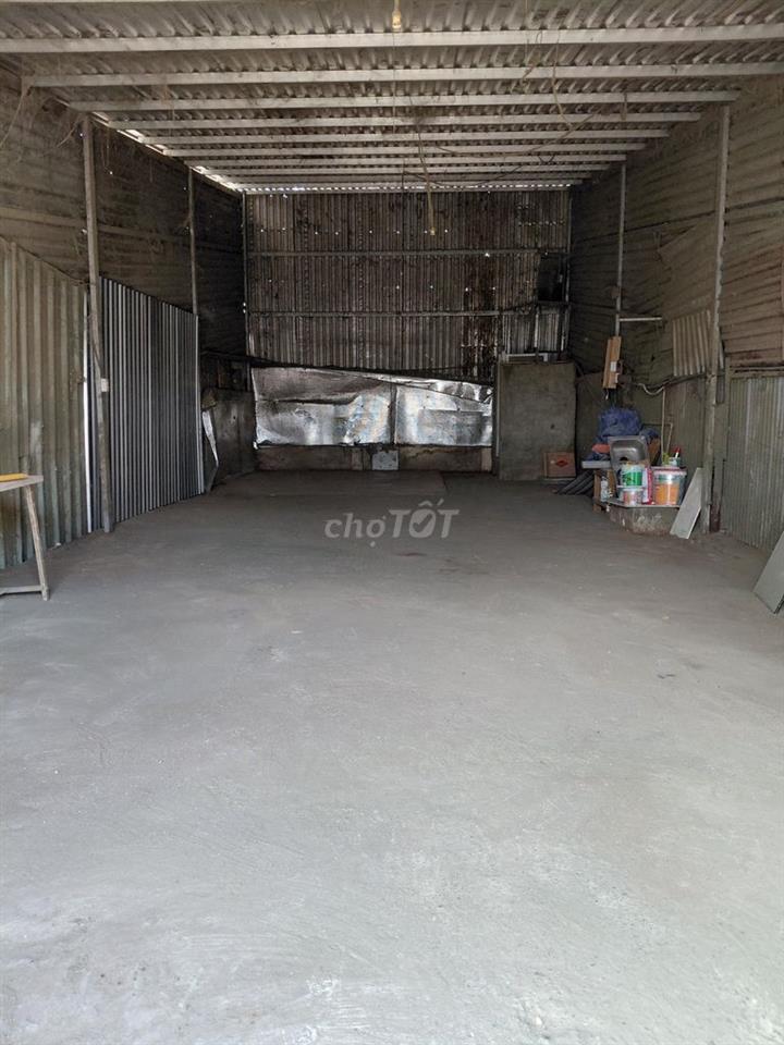 Cho thue nha 100m giá 3 tr quách đieu vao 700m đuong xe tai đien 3 fa