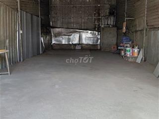 Cho thue nha 100m giá 3 tr quách đieu vao 700m đuong xe tai đien 3 fa