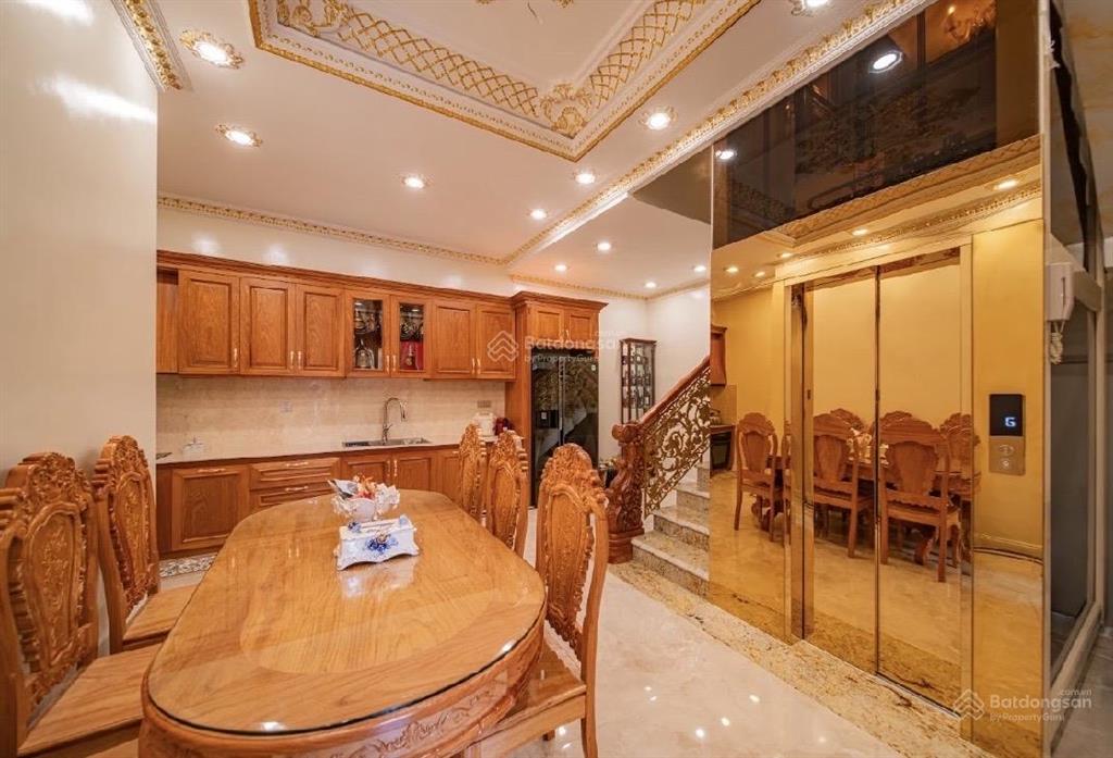 Cần bán căn biệt thự mt đường số 12 f cát lái, tp hồ chí minh