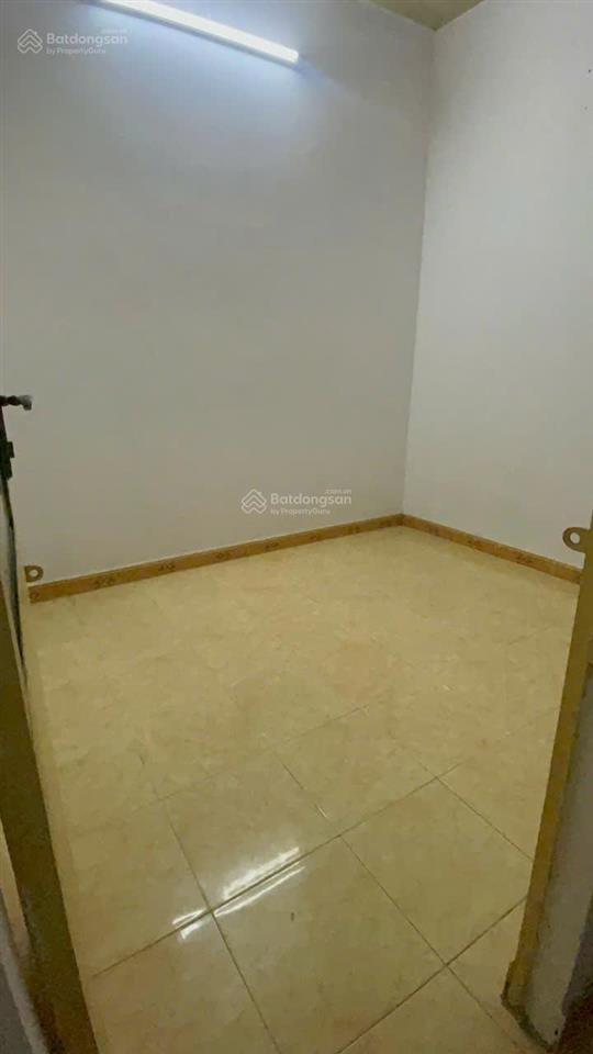 Cho thuê nhà cấp 4 đường linh đông, p. linh đông  dt 100m2 gồm sân rộng, 2pn 1wc giá 7tr/tháng
