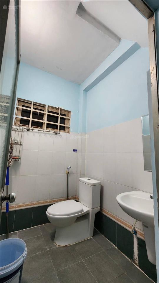 Cho thuê nhà đường 22, p. linh đông, hẻm ô tô gần chung cư 4s 2pn1wc sd 100m2 giá 8tr/tháng tl