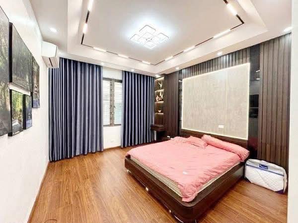 Cần Bán Nhà Thanh Am, Phường Việt Hưng, Long Biên 33m2, 5T chỉ 6,85 tỷ 