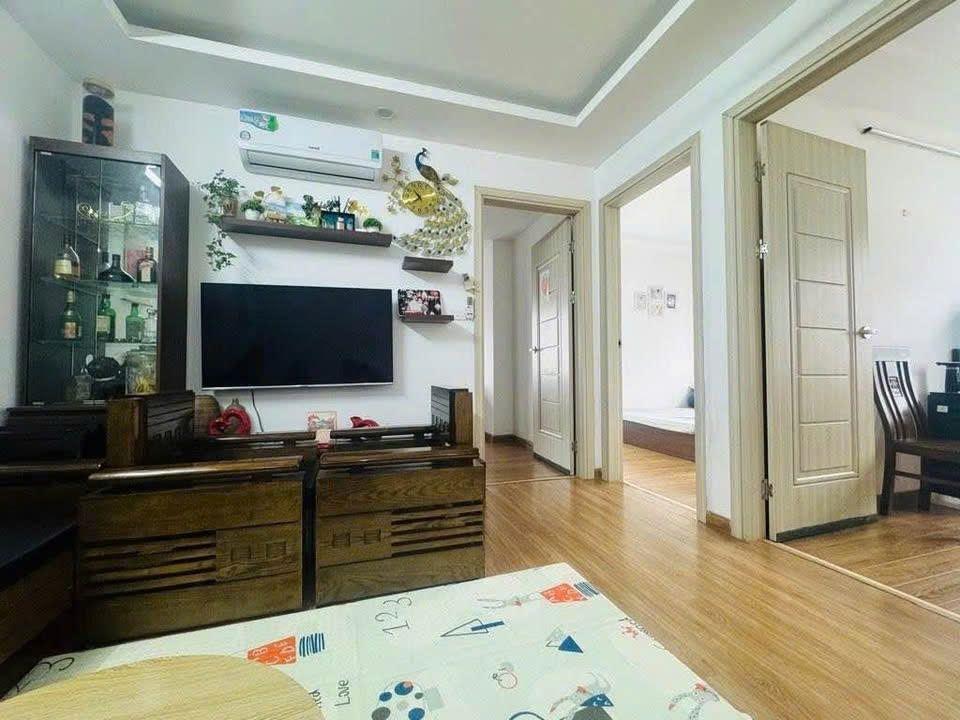Giá Tốt. Bán Ngay Chung Cư Việt Hưng, Long Biên 75m2, chỉ 4,25 tỷ (sổ sẵn)