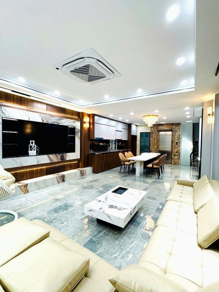 Siêu Phẩm Đẹp. Bán Nhà Bát Khối, Long Biên 7T, 48m2, chỉ 14,5 tỷ (ngõ thông, ô tô vào nhà)