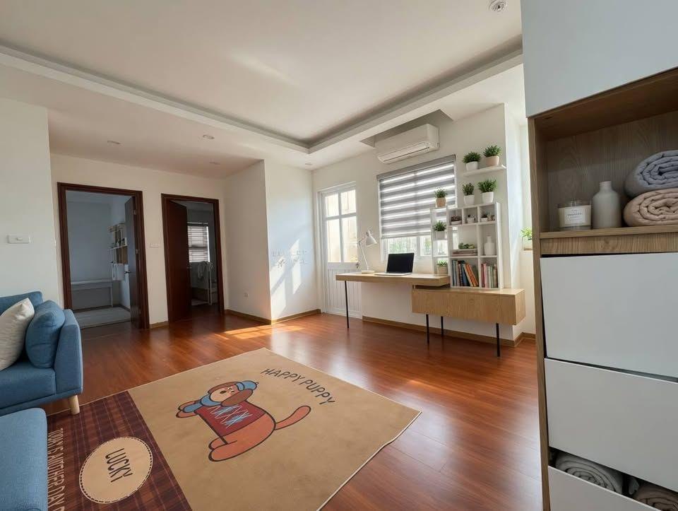 Cần Bán Gấp Chung Cư Thạch Bàn Long Biên 72m2, Giá 4,8 Tỷ – Full Nội Thất