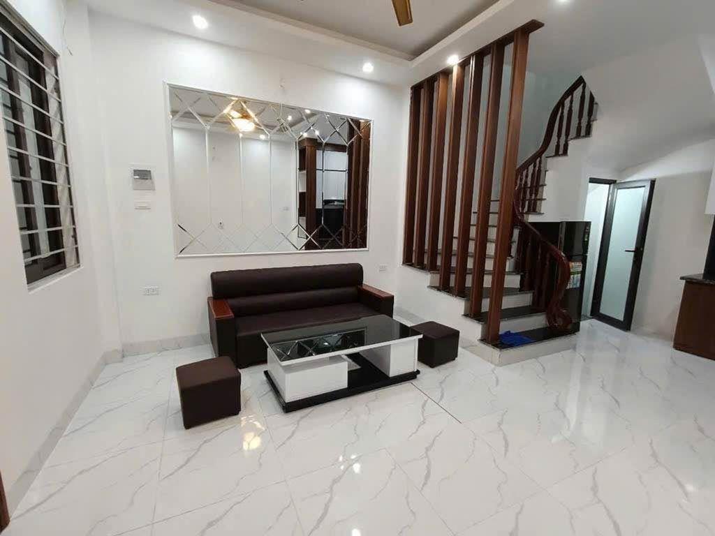 Bán Nhà Phúc Lợi, Long Biên 32m2, 5T chỉ 6 tỷ (ngõ thoáng, ô tô đỗ gần nhà)