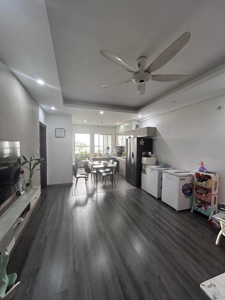 Bán Chung Cư CT2A Thạch Bàn, Long Biên 70m2, 2 ngủ, 2wc, chỉ 4,6 tỷ (sổ sẵn giao dịch)