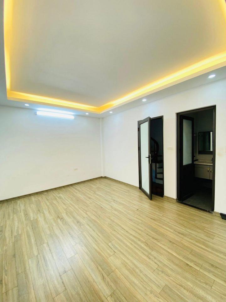 Bán Nhà Thượng Thanh, Long Biên, Xây Mới, Ngõ Thông Thoáng, 32m2, 5T, giá 7,05 tỷ 