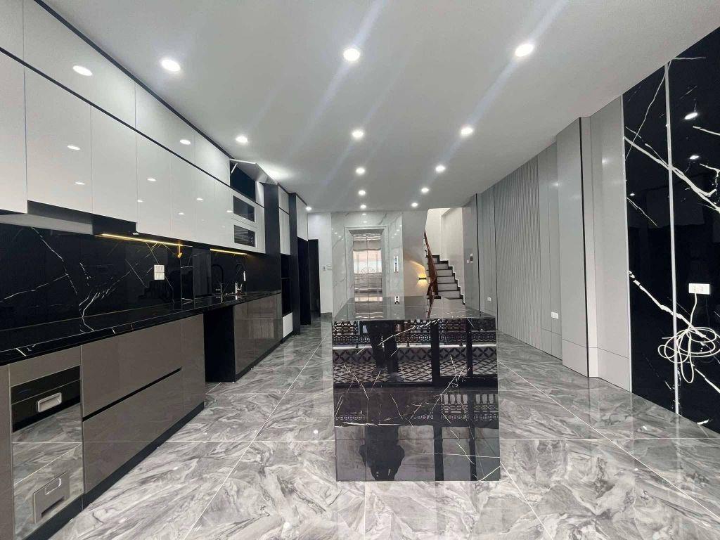  	Bán Nhà Sài Đồng, Long Biên 48m2, 7T, Thang Máy, Gara Ô Tô chỉ 14,6 Tỷ 