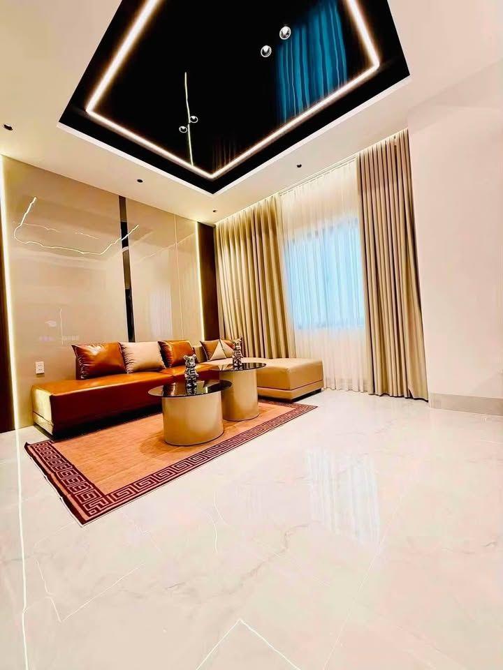 Cam Kết Chuẩn. Bán Nhà Thạch Bàn, Long Biên 43m2, 6T chỉ 9,95 tỷ (ô tô vào tận nhà