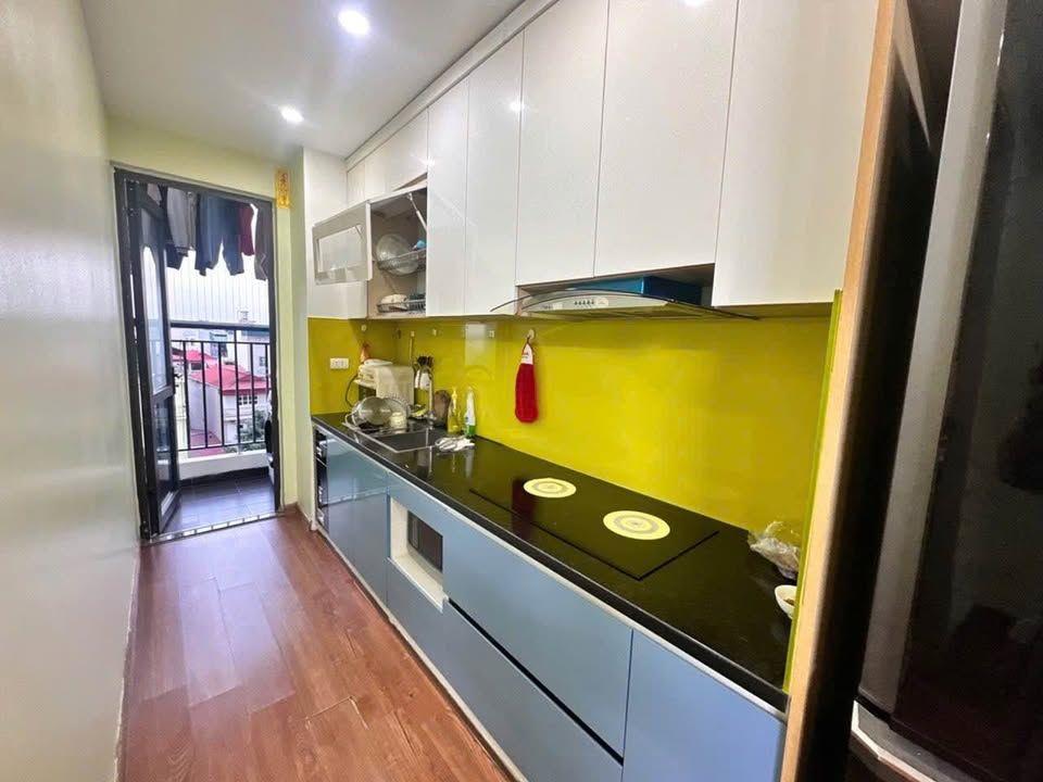 Bán Chung Cư Nguyễn Văn Cừ, Long Biên 68m2, chỉ 4,65 tỷ (Cần Gấp)