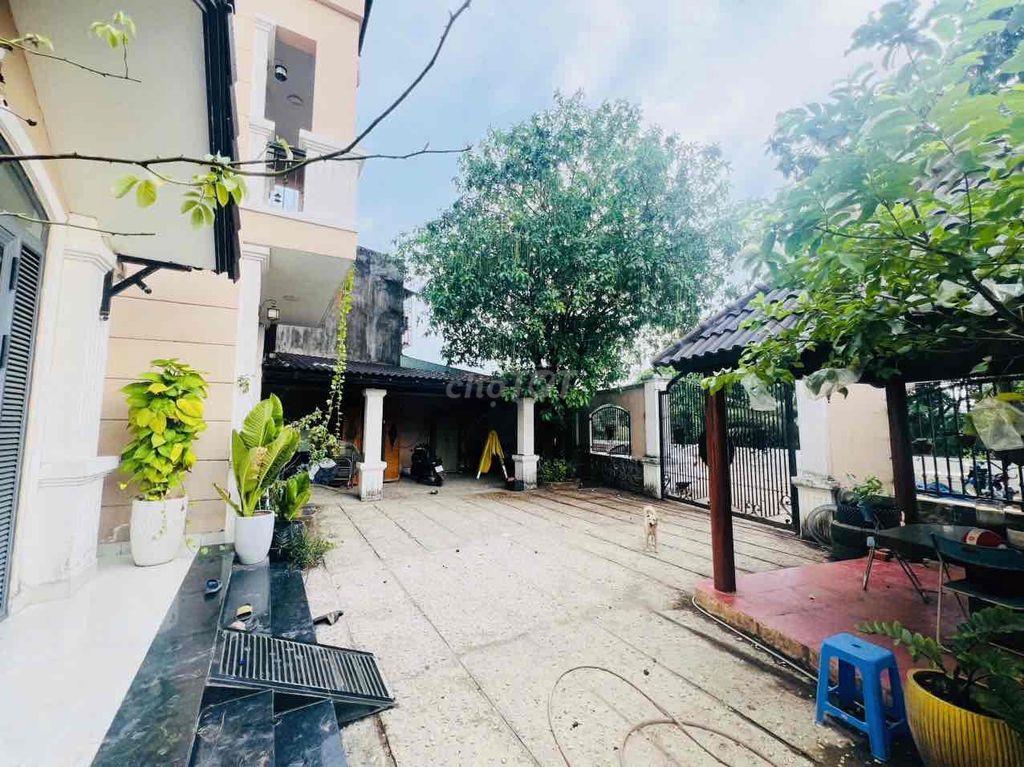 Chính chủ, nhà góc 2 mặt tiền, view kênh thoáng mát, P.Thạnh xuân, Q12